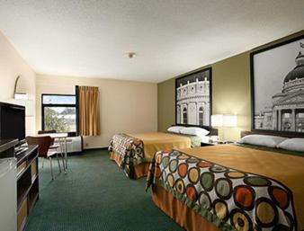 Super 8 By Wyndham Columbia City Exteriér fotografie