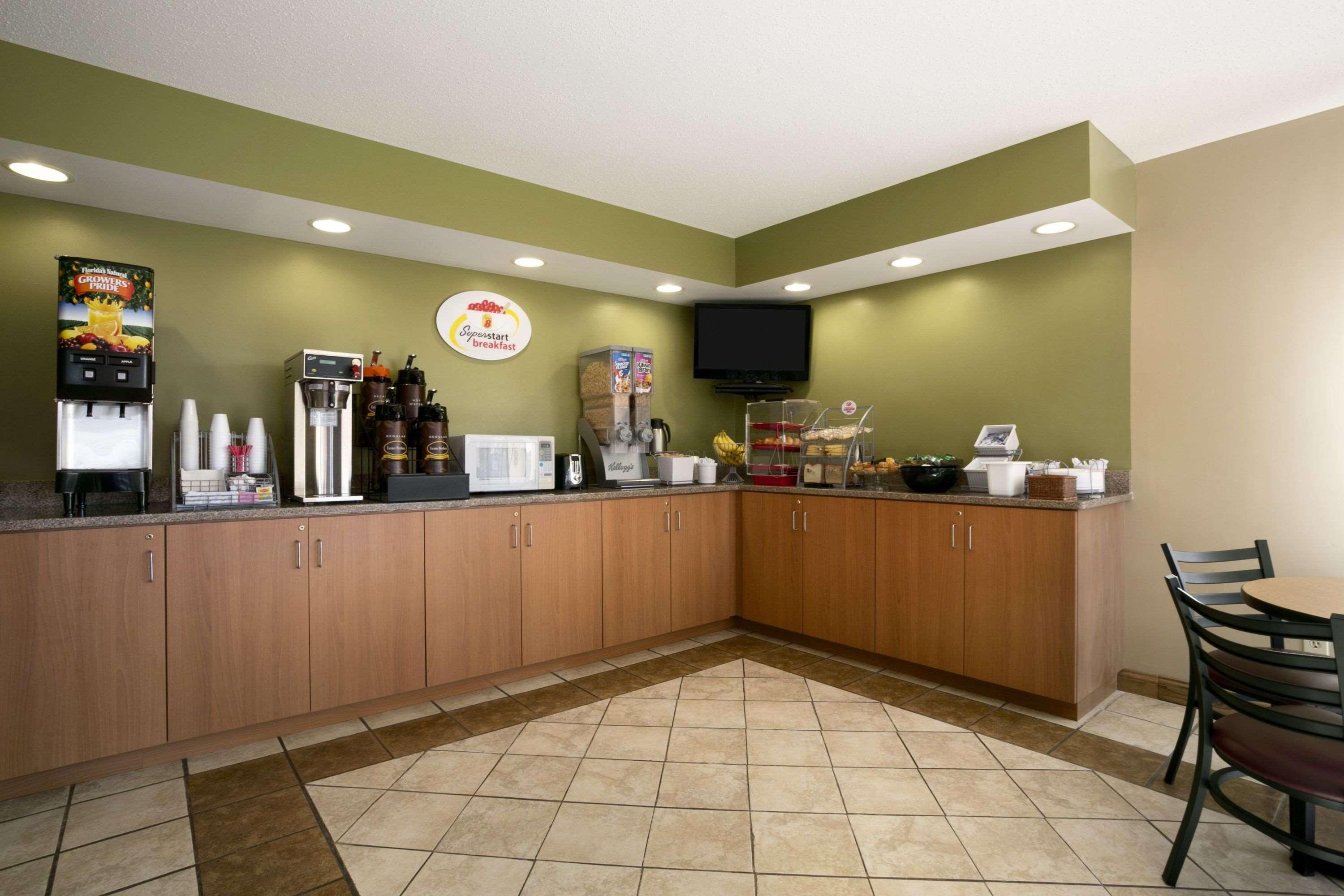 Super 8 By Wyndham Columbia City Exteriér fotografie